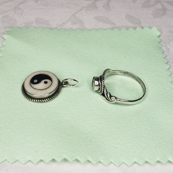 Antique Yin & Yang Silver Gold Pendant Ring Set - Picture 7 of 14